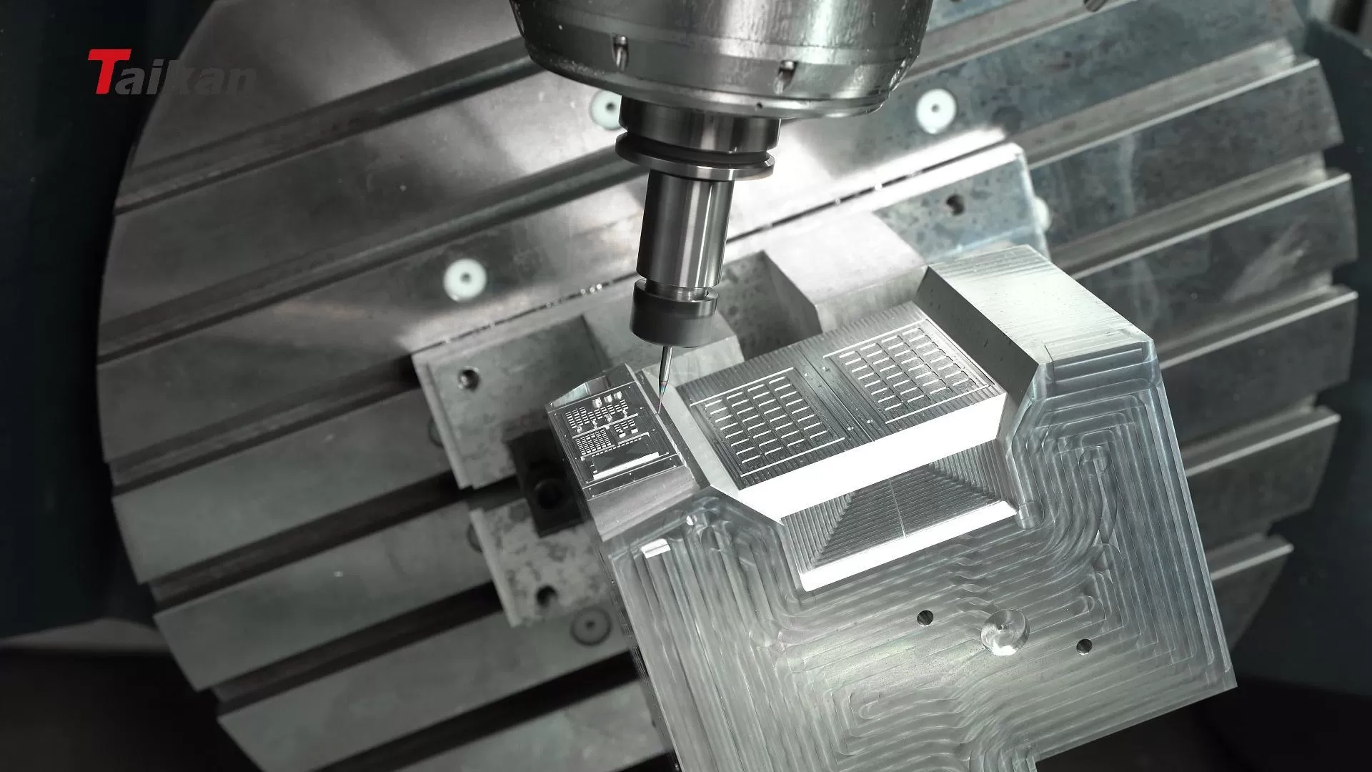 5 axis machining center 5 axis machining center