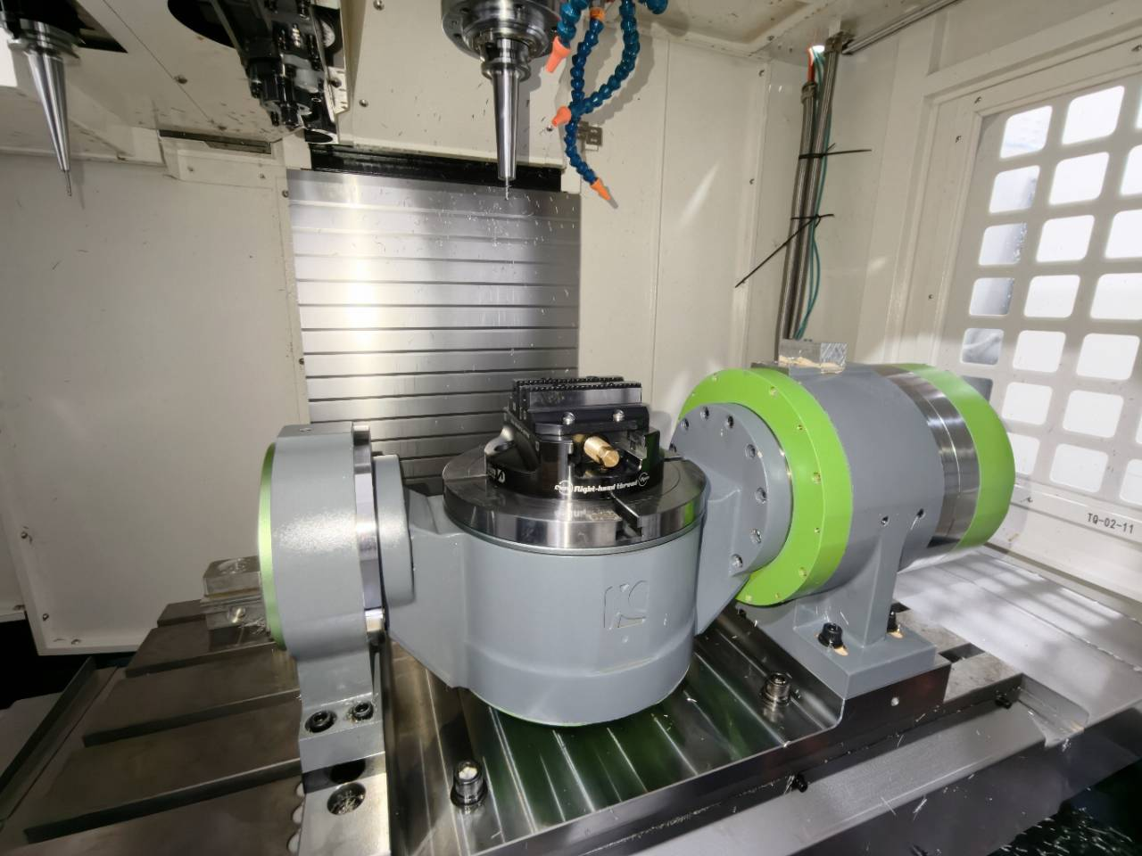 indexed-and-continuous-4-axis-cnc-machining-modes.jpg